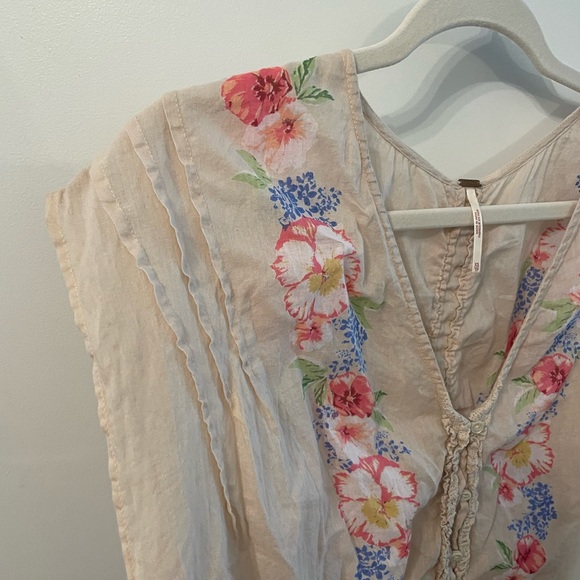 Free People REVOLVE Gardenia Floral Bohemian Lightweight Blouse - Picture 5 of 16